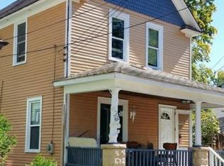 1009 Newton Ct, Kalamazoo, MI 49008