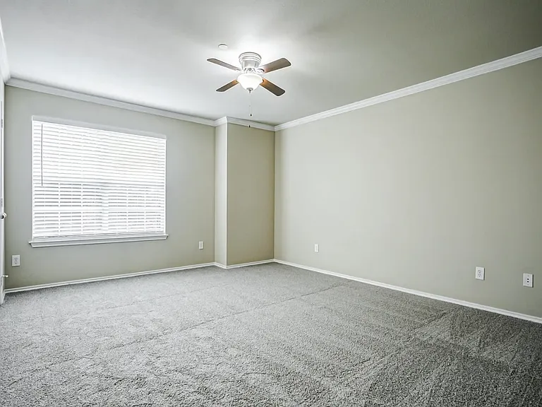 4528 Sycamore Dr — Photo 10
