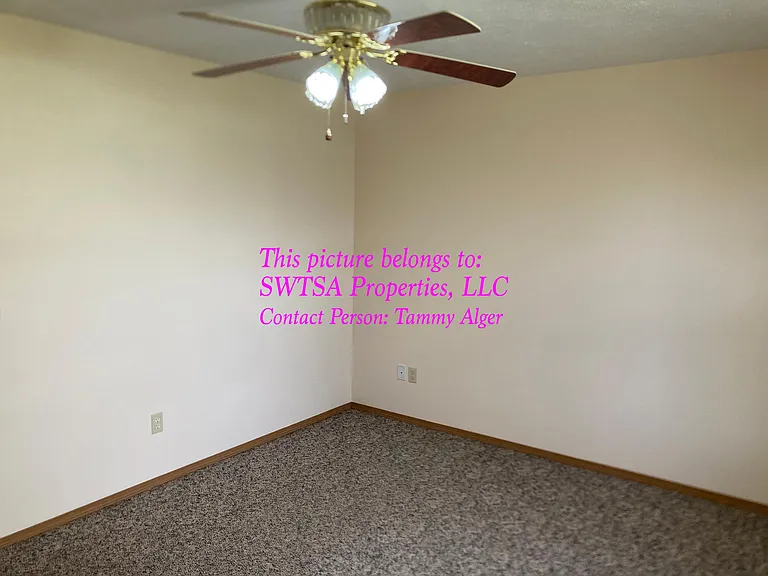 421 W Olive St — Photo 6