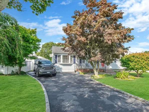 2274 5th Avenue, Ronkonkoma, NY 11779