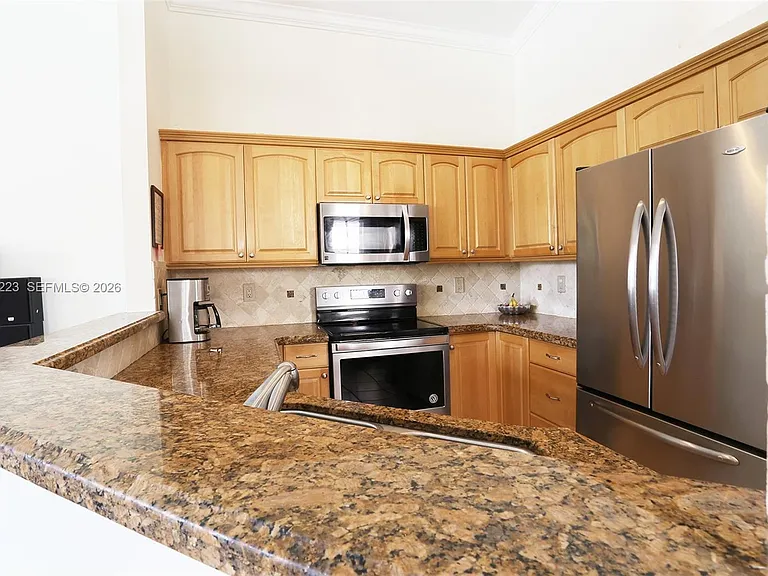 873 Sand Creek Cir — Photo 11
