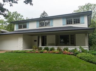 240 Avon Ave, Northfield, IL