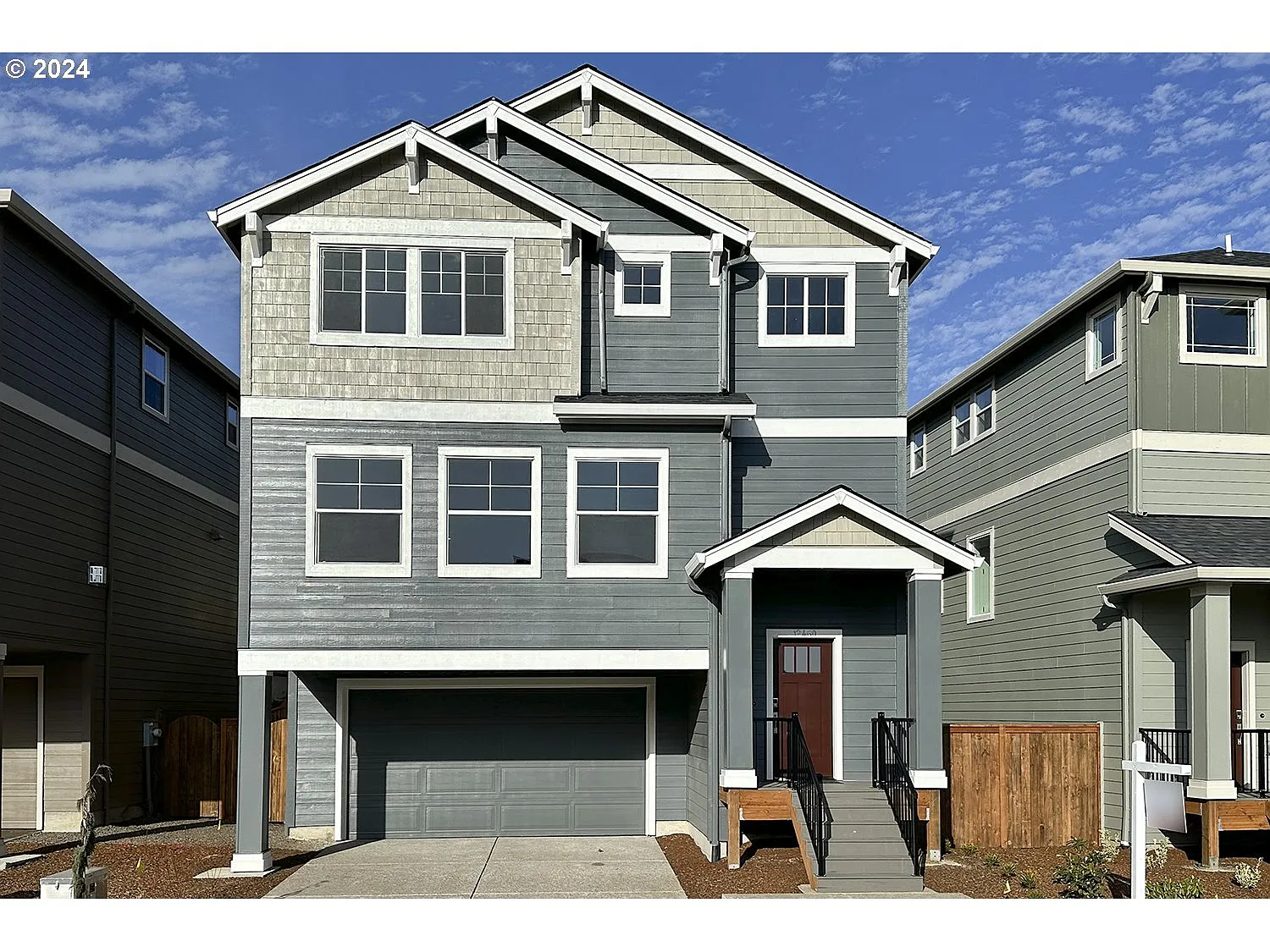 12460 SW Silvertip St photo 1
