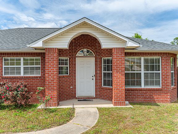 3rd image of 484 Jillian Dr