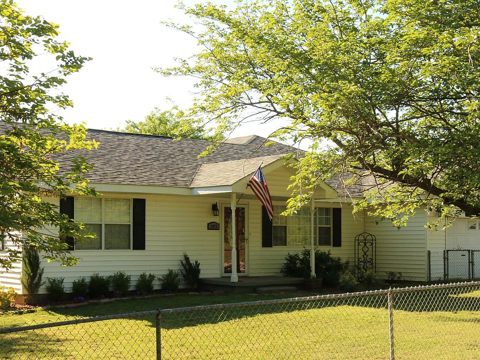 1st image of 1971 Richland Dr