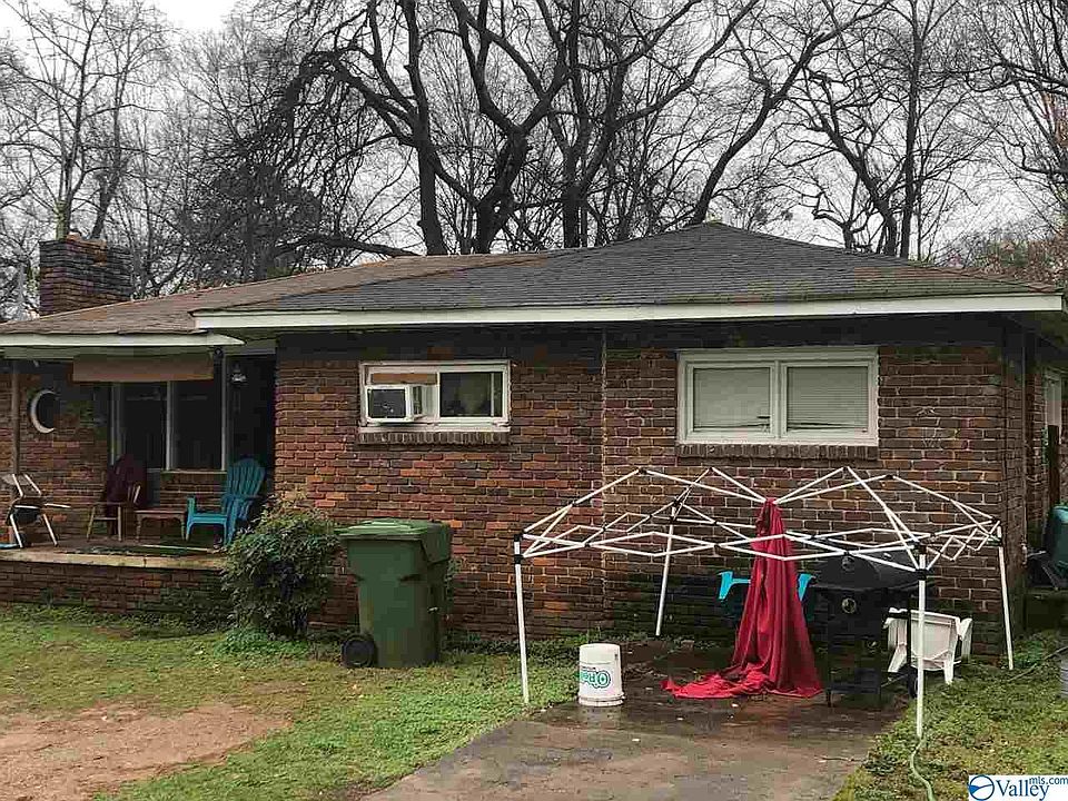 1st image of 904 Lee Dr NW