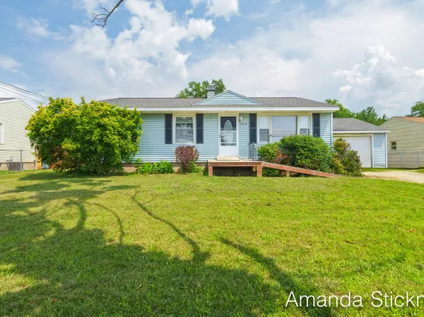 5452 Mick Ave SE, Kentwood, MI 49548