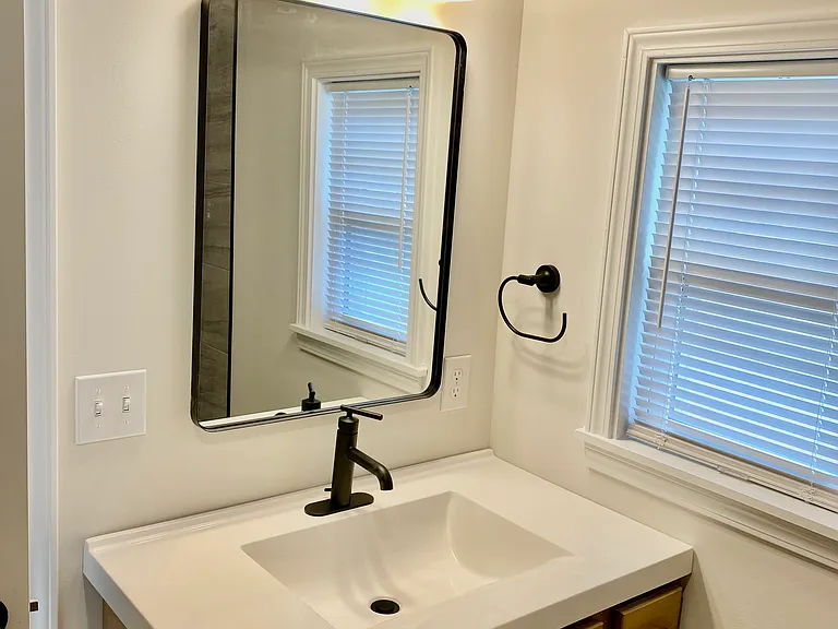 26 Clinton St #1 — Photo 14