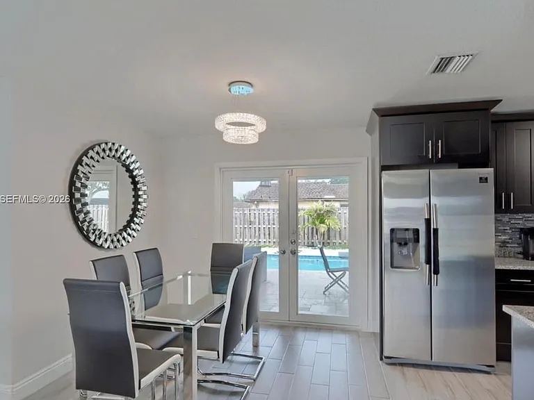 876 Gardenia Dr — Photo 15