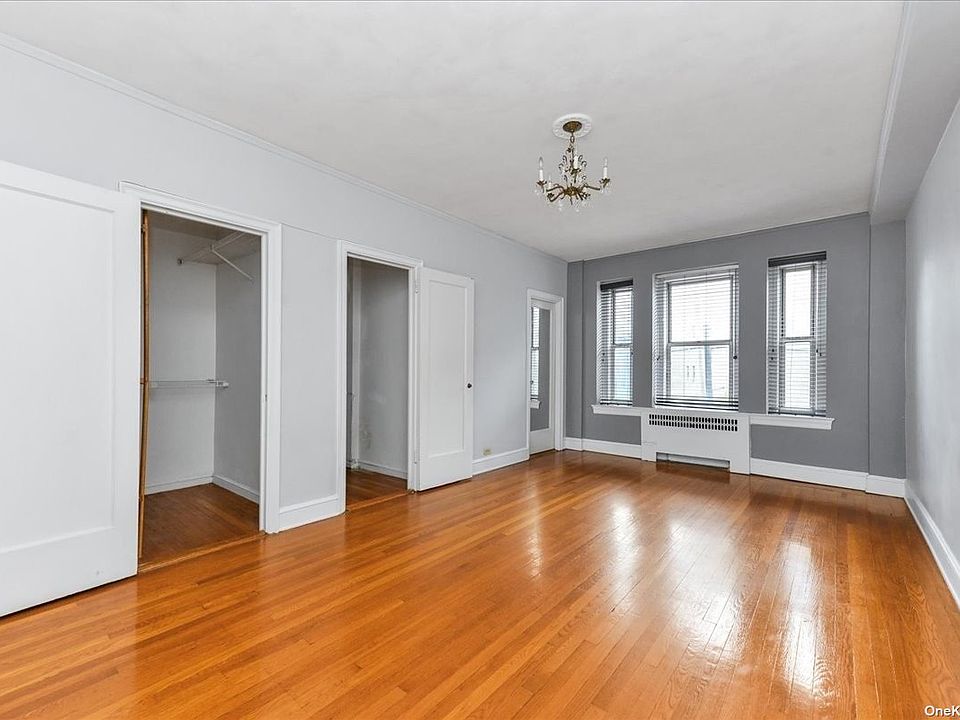 Wychwood Apartments Great Neck, NY Zillow