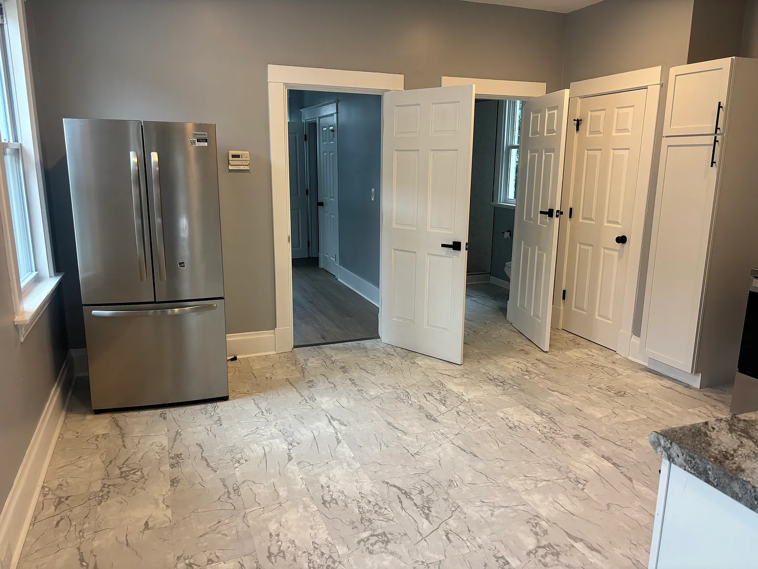 2 bed, 1052 sqft, $1,790 — Photo 3