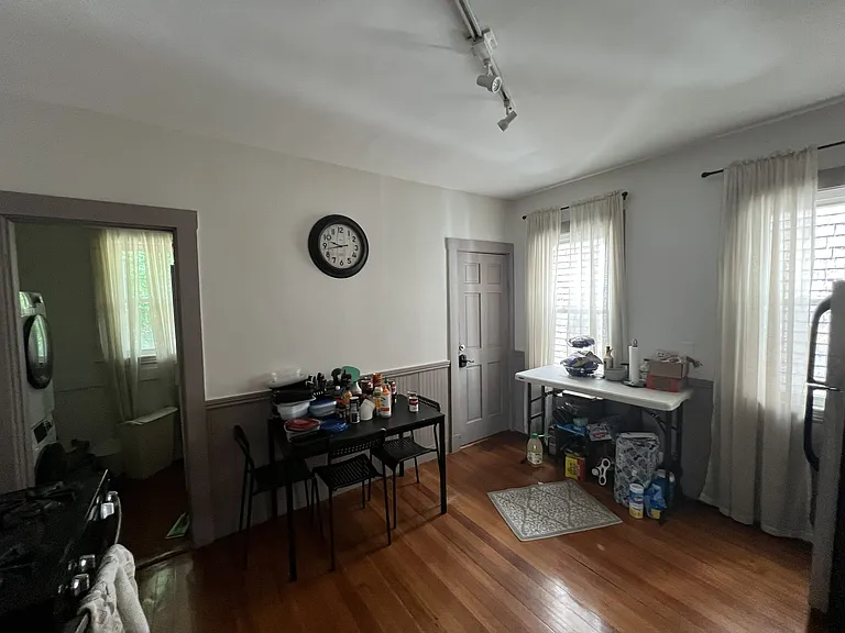 195 Hancock St #2 — Photo 10