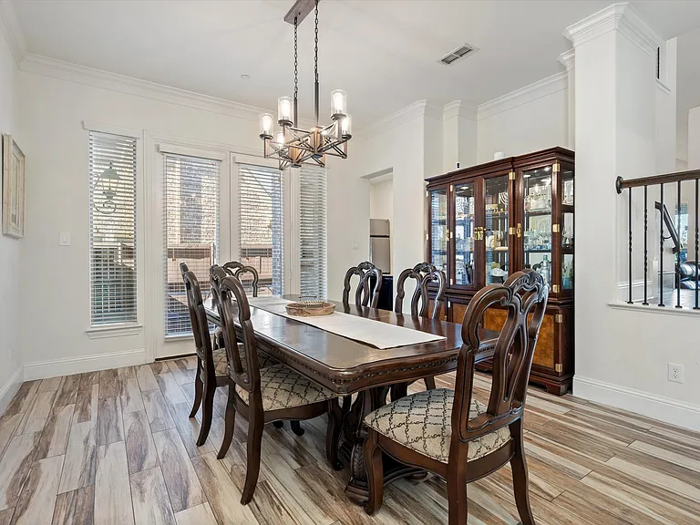 1506 Hennessey Dr — Photo 6