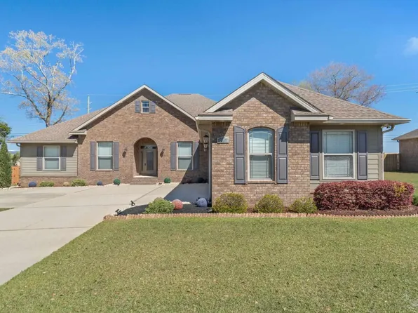 8667 Salt Grass Dr, Pensacola, FL 32526