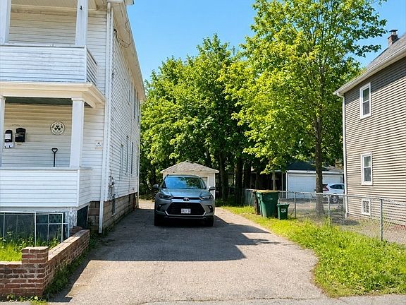3rd image of 26 Tremont St