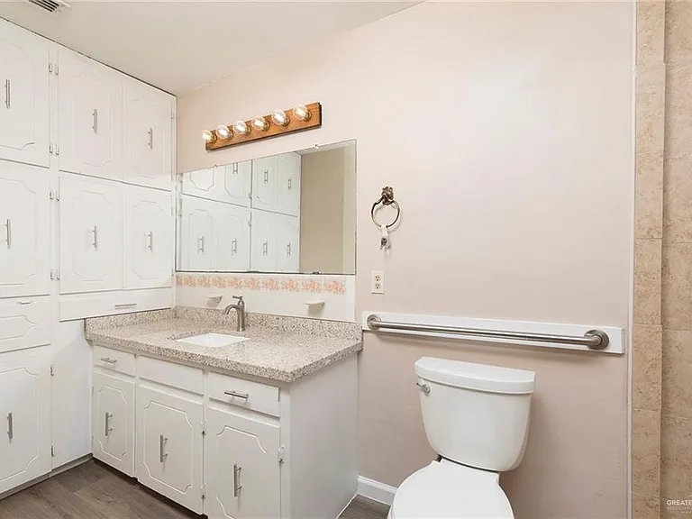 2504 Pecan Ave — Photo 15