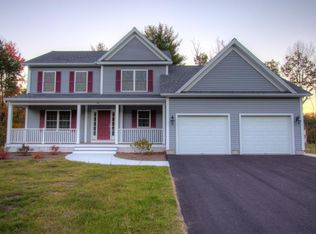 32 Highview Dr, Essex, VT 05452