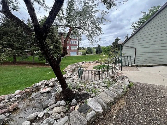 3951 Fairway Hills Dr — Photo 27