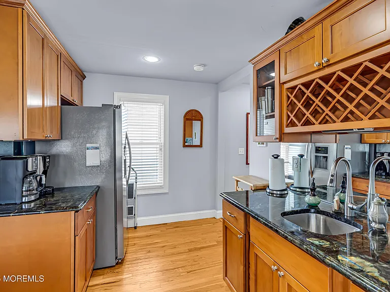 306 Ocean Park Ave — Photo 6