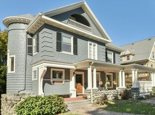 31 Chase St, Newton, MA 02459