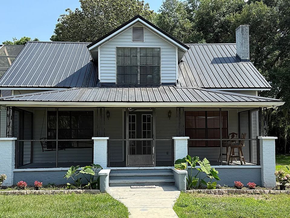 Gray House Front_07012025