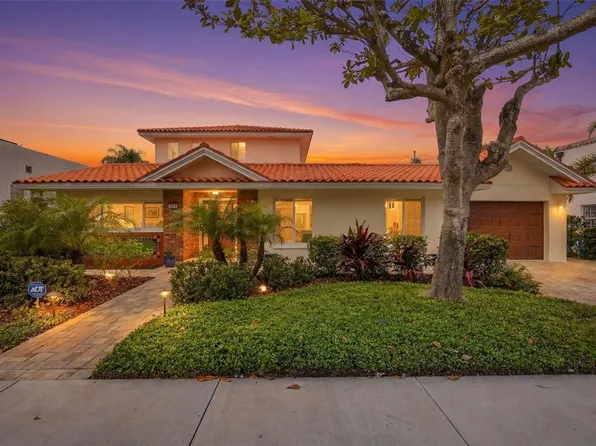 125 23rd Ave NE, Saint Petersburg, FL 33704