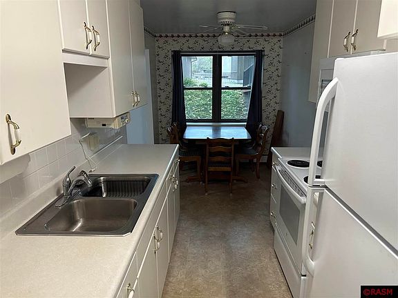 4th image of 323 N German St APT 104