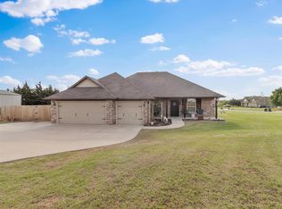 550 Bluestem Dr, Guthrie, OK 73044