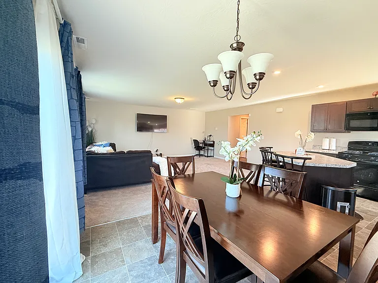 396 Nells Way — Photo 3