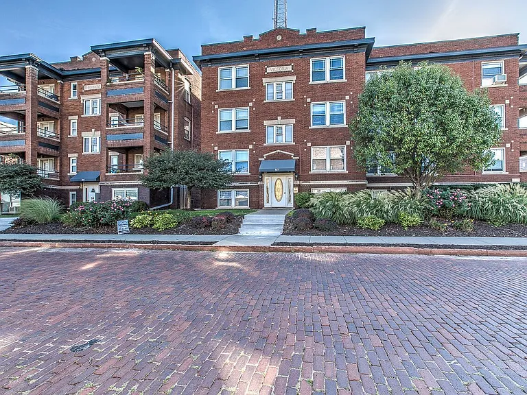 2642 Harney 317 South Ave #27 — Photo 15