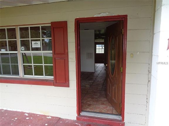 4th image of 180 Pine Tree Dr
