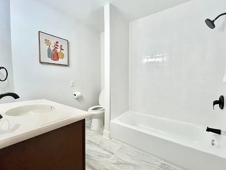 2725 Huntingdon Ave — Photo 21