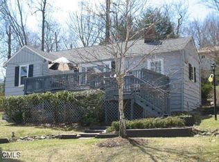 48 Boulevard Dr, Danbury, CT 06810