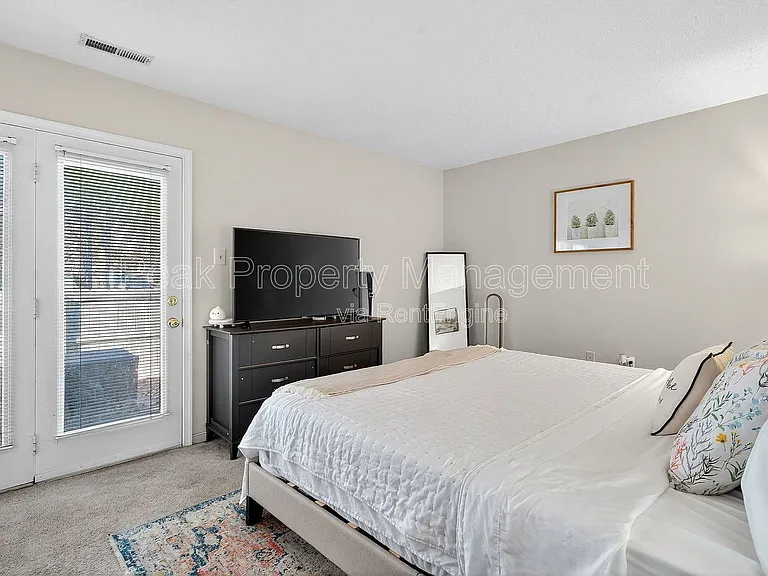 4917 Hillery Ct — Photo 8