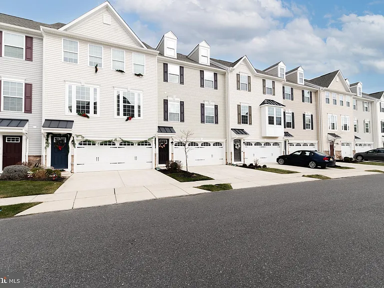 6 Sparrow Cir — Photo 2
