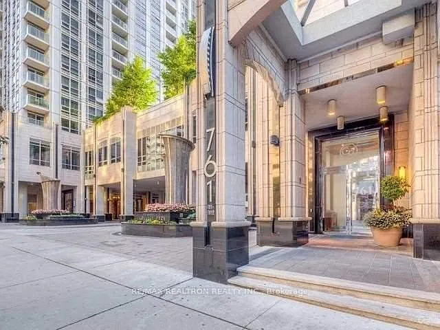 761 Bay St #306 — Photo 3