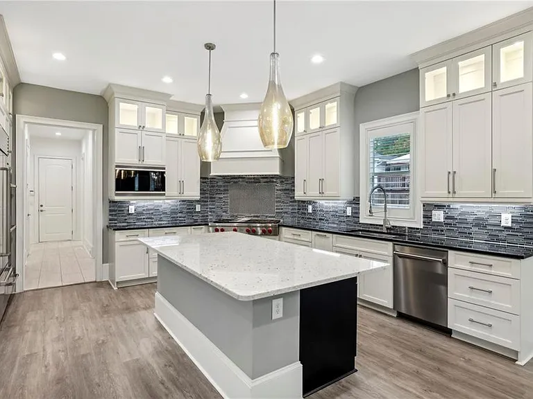 3750 Robinson Rd NE — Photo 22