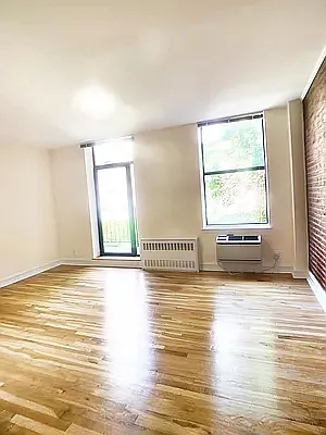 Rented by A Space Realty NY LLC | media 2