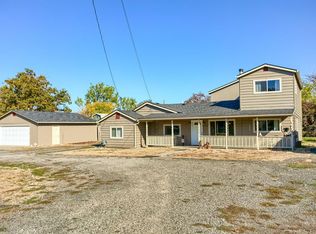 6866 Pinehurst St, Central Pt, OR 97502