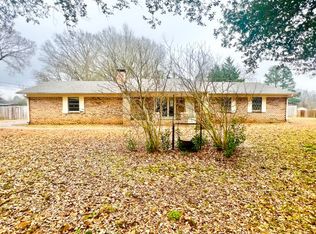 304 Glenway St, Nash, TX 75569