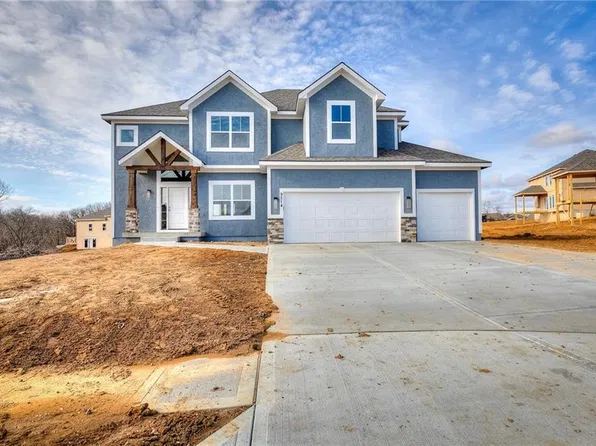 10503 N Highland Pl, Kansas City, MO 64155