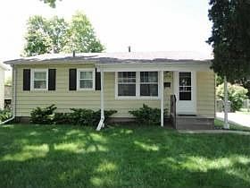1st image of 2920 Woodland Ln