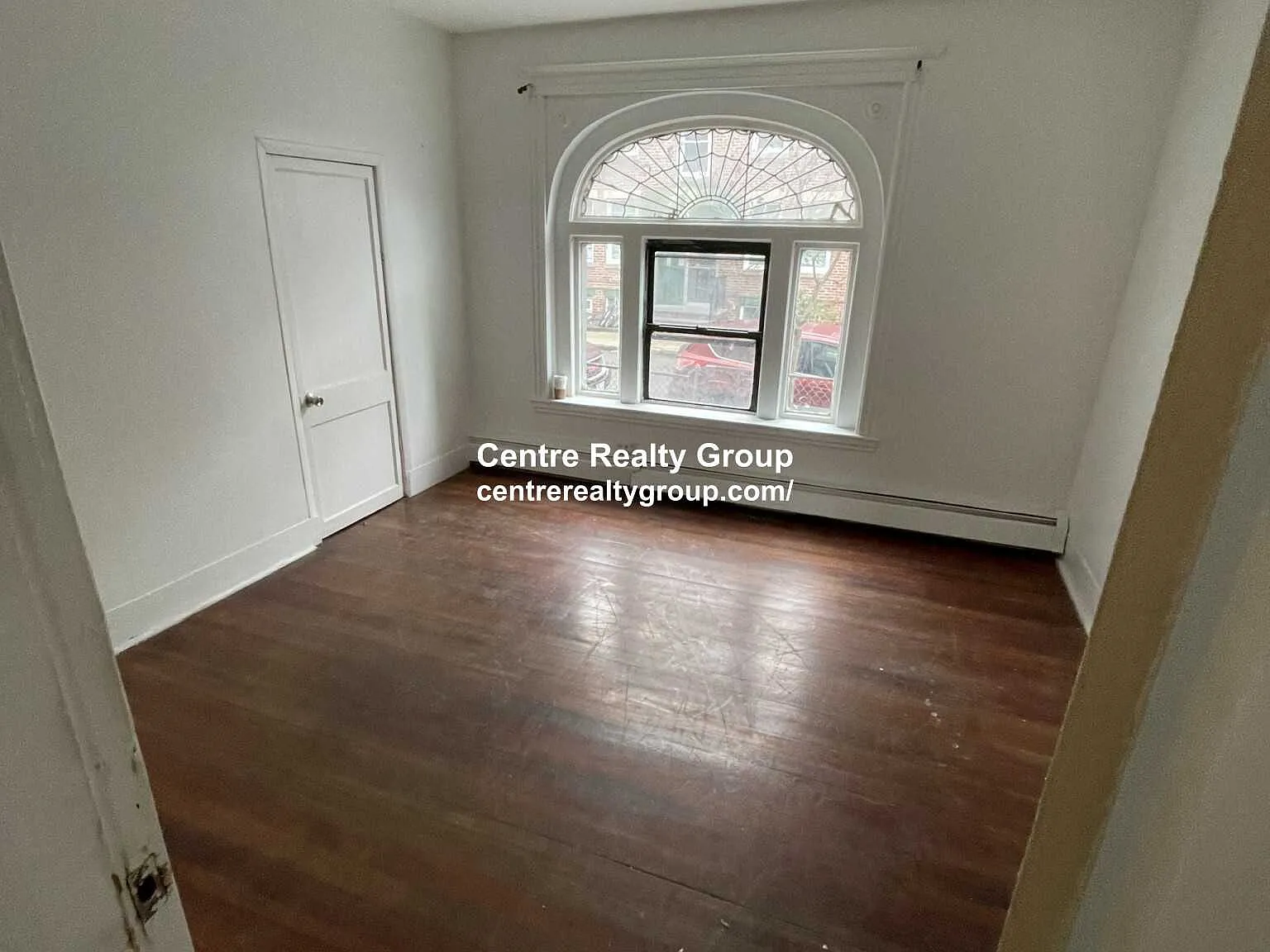 4 bed, $3,400 — Photo 2