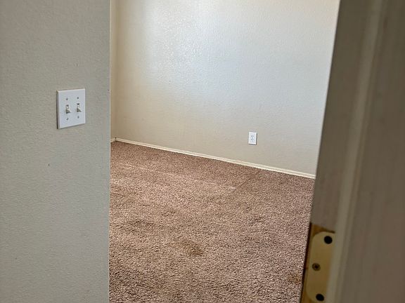3rd image of 13222 S Lilac Cir