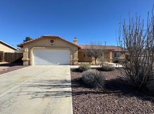 16425 Chippewa Rd, Apple Valley, CA 92307