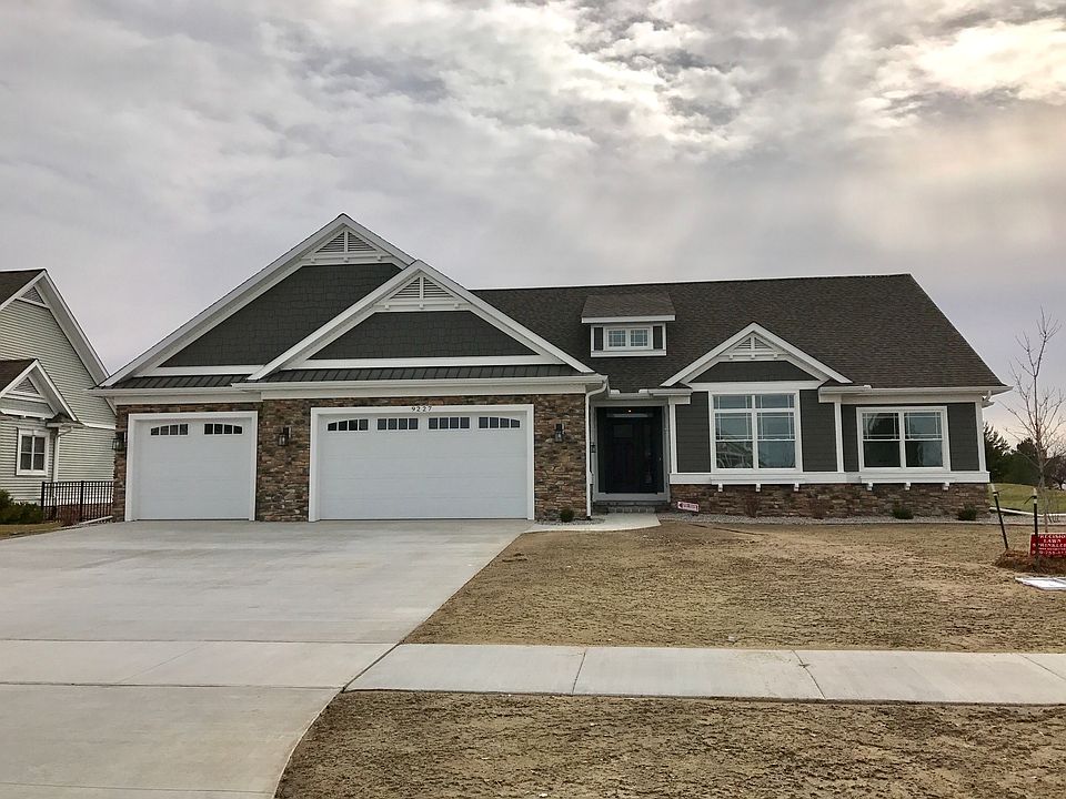 1st image of 9227 Northfield Dr