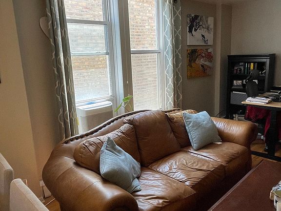 5th image of 2053 N Dayton St APT 2R