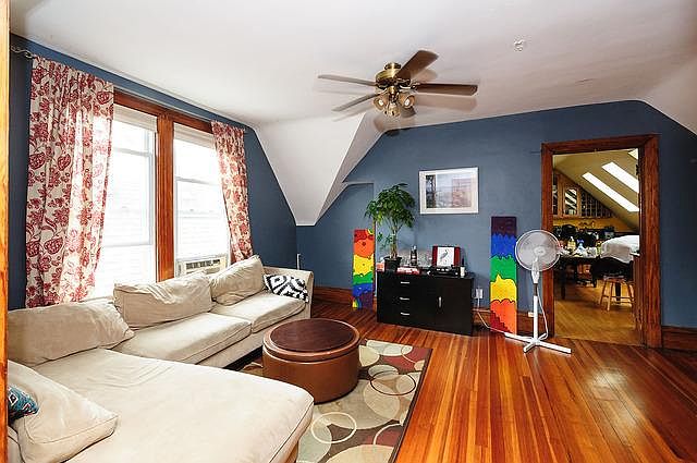1st image of 3726 N Kenmore Ave