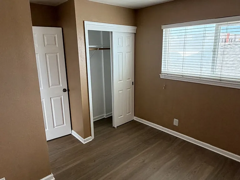 6201-6205 Bromley Ave #2 — Photo 10