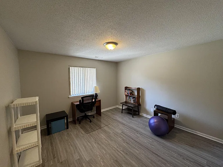 522 S Kerr Ave — Photo 10